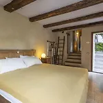 בית נופש Il Glicine By Interhome
