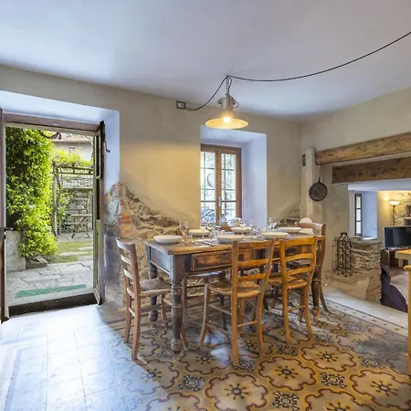 Il Glicine By Interhome * ميرجوزو